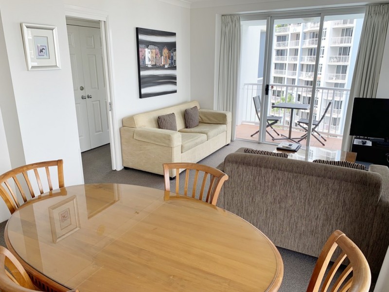 2066/2633 Gold Coast Highway, Broadbeach QLD 4218