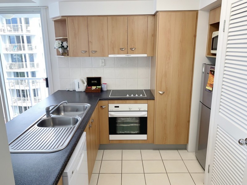 2066/2633 Gold Coast Highway, Broadbeach QLD 4218