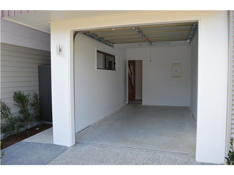 35 Manhattan Avenue, Robina QLD 4226