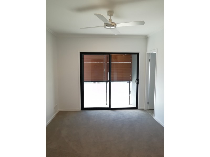 35 Manhattan Avenue, Robina QLD 4226