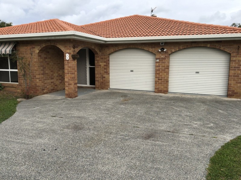 8 Dante Ct, Arundel QLD 4214