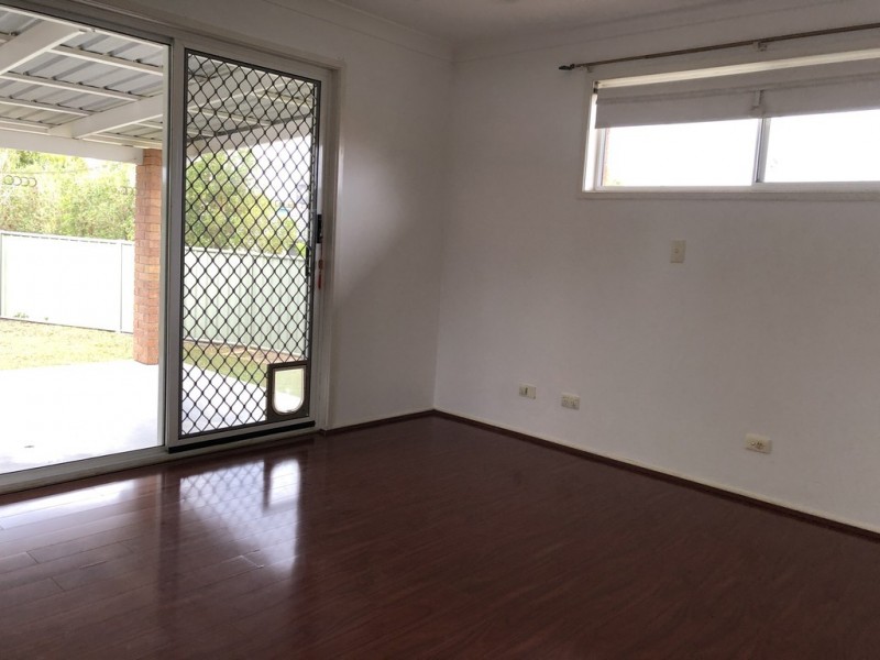 8 Dante Ct, Arundel QLD 4214