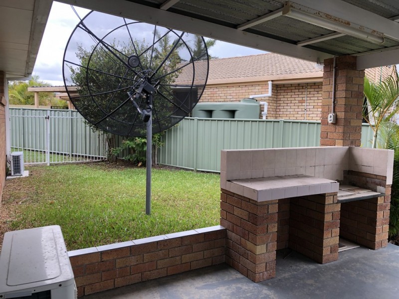 8 Dante Ct, Arundel QLD 4214