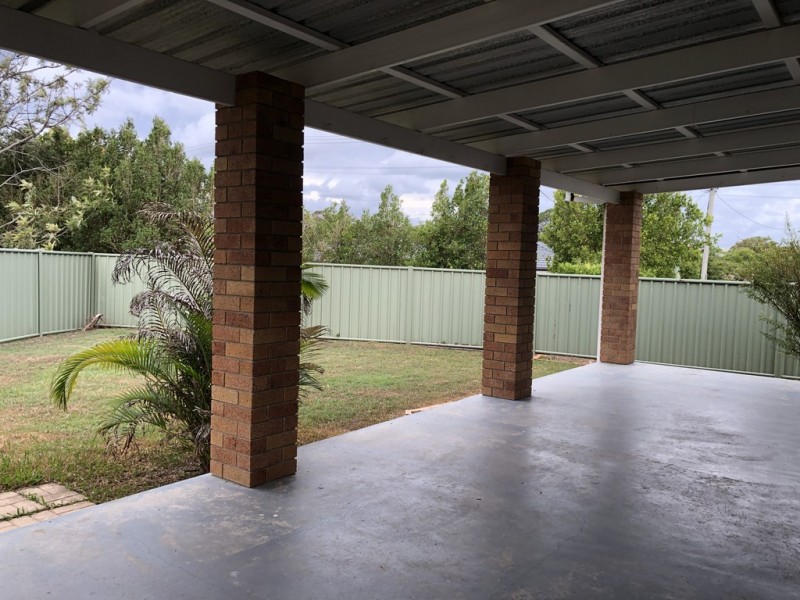 8 Dante Ct, Arundel QLD 4214