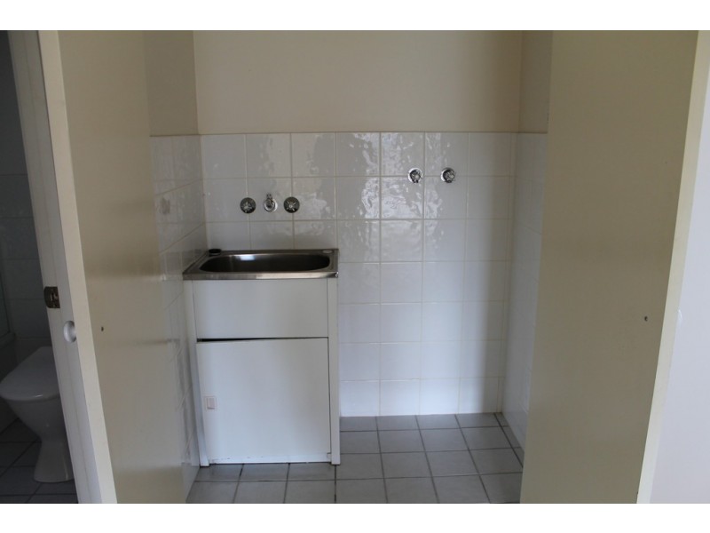 10/11 Holland St, Toowong QLD 4066