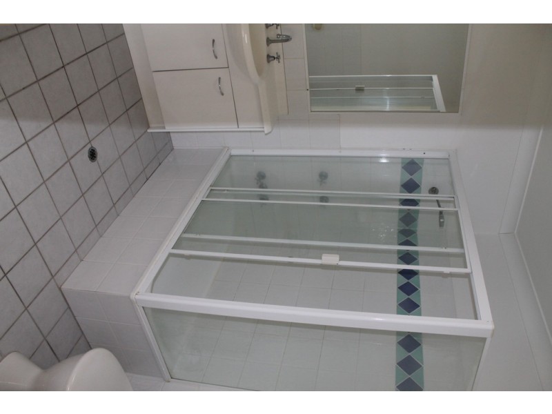 10/11 Holland St, Toowong QLD 4066