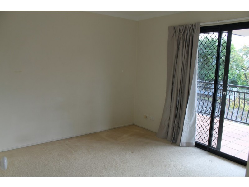 10/11 Holland St, Toowong QLD 4066