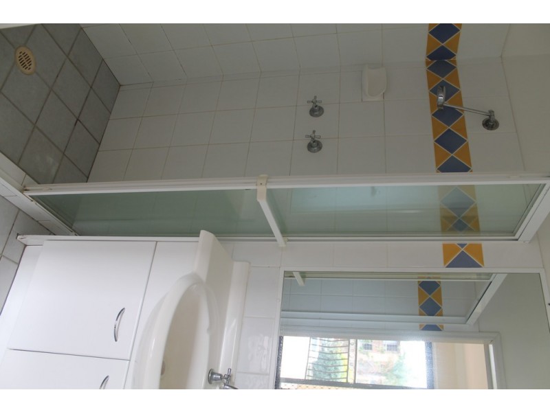 10/11 Holland St, Toowong QLD 4066