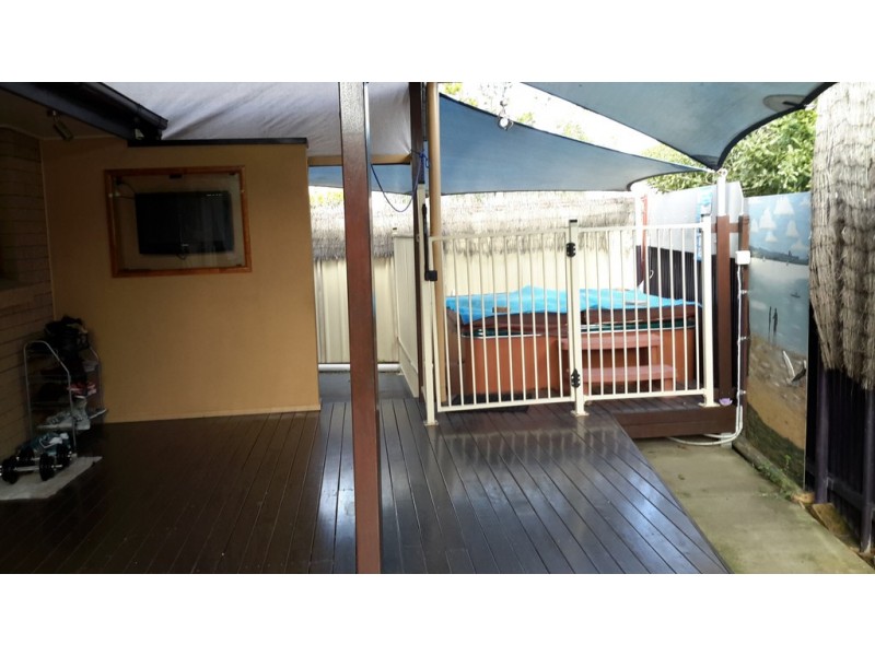 14 LENNOX COURT, Logan Central QLD 4114