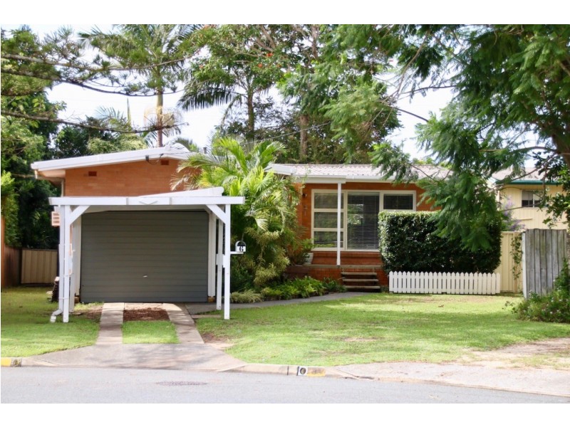 6 Lakeside Avenue, Broadbeach Waters QLD 4218