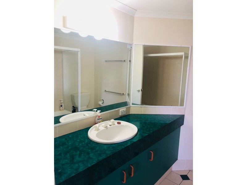 60/955 Gold Coast Highway, Palm Beach QLD 4221
