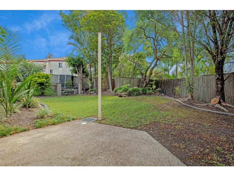 2/15 Fortuna Place, Parkwood QLD 4214