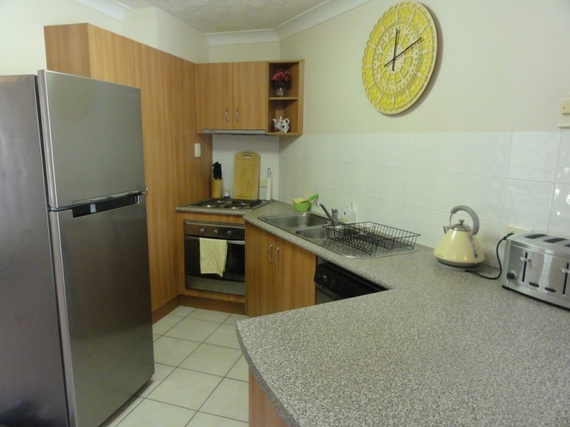 4/8 Whitby Street, Southport QLD 4215