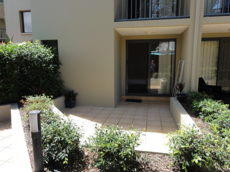 4/8 Whitby Street, Southport QLD 4215