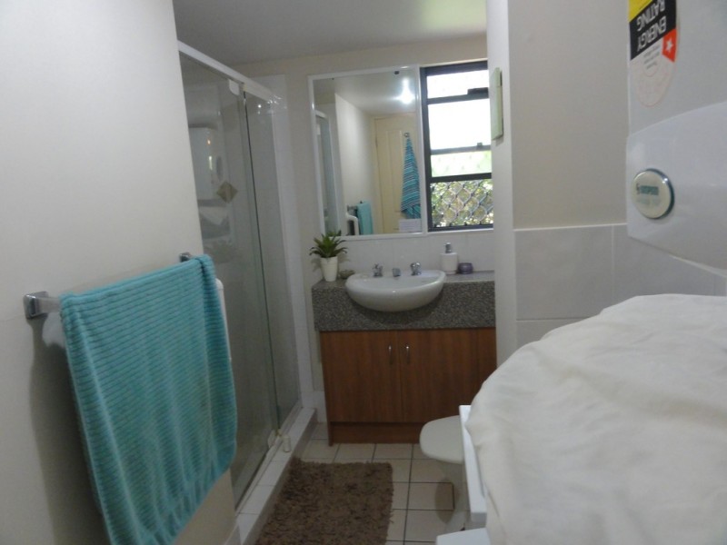 4/8 Whitby Street, Southport QLD 4215