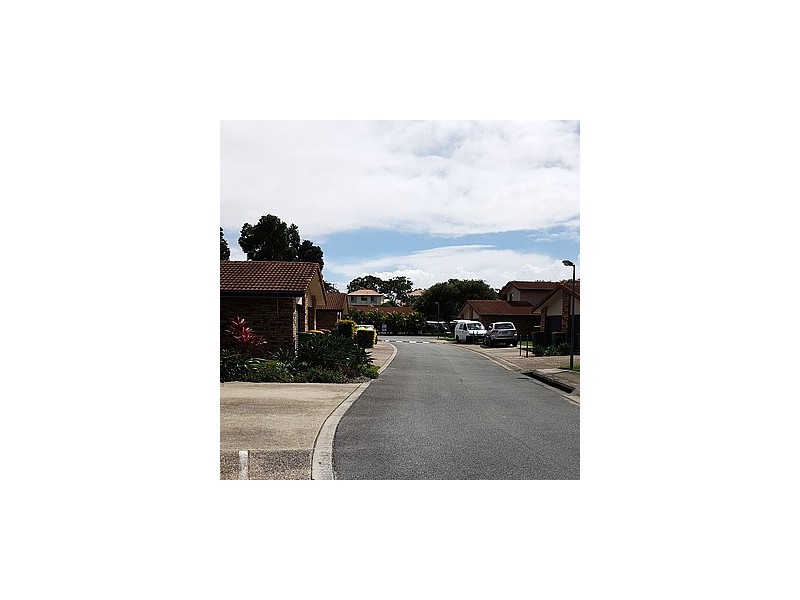unit@ Waterford Court, Bundall QLD 4217