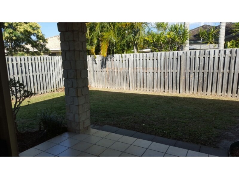 50 Yodelay Street, Varsity Lakes QLD 4227