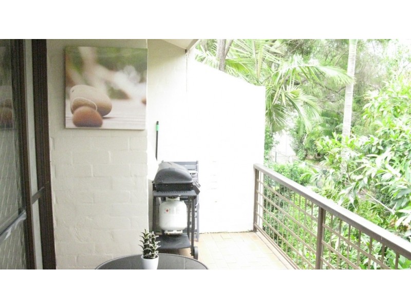 111 Markeri Street, Mermaid Waters QLD 4218