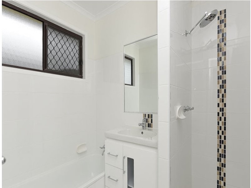 9 WENTWORTH TCE, Boronia Heights QLD 4124