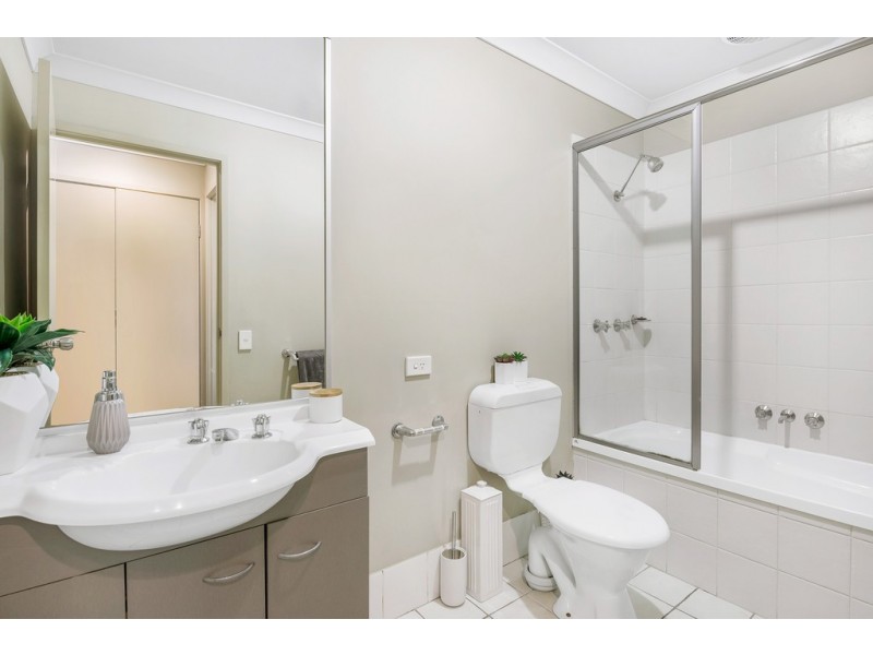 87/590 Pine Ridge Road, Coombabah QLD 4216