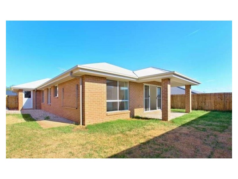 16 Freya Street, Brassall QLD 4305