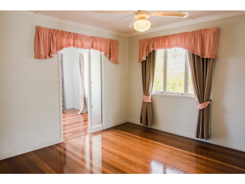 #48 Kingaroy Street, Stafford Heights QLD 4053