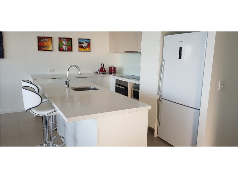 3028 The Boulevard, Carrara QLD 4211