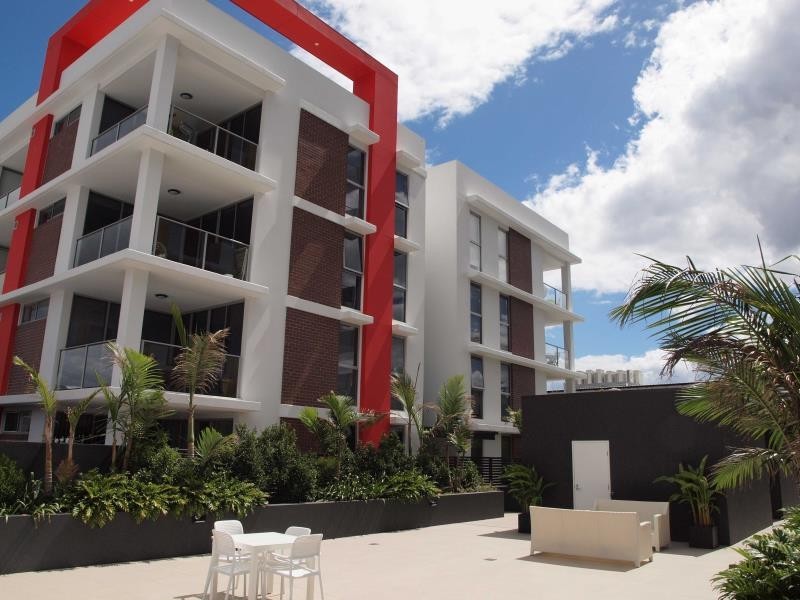 424/33 Lakefront Crescent, Varsity Lakes QLD 4227