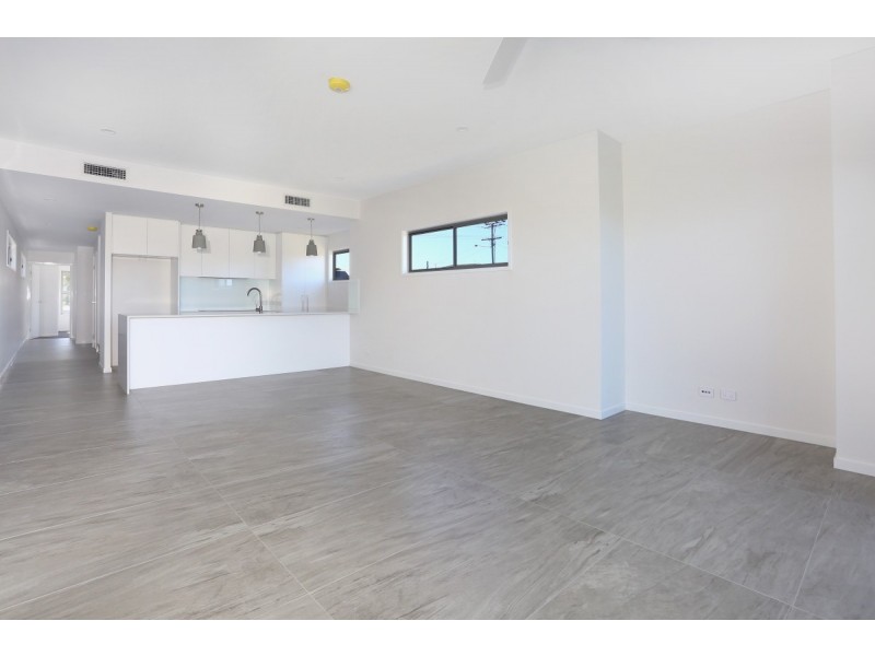 248 Benowa Road, Benowa QLD 4217