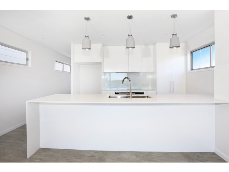 248 Benowa Road, Benowa QLD 4217