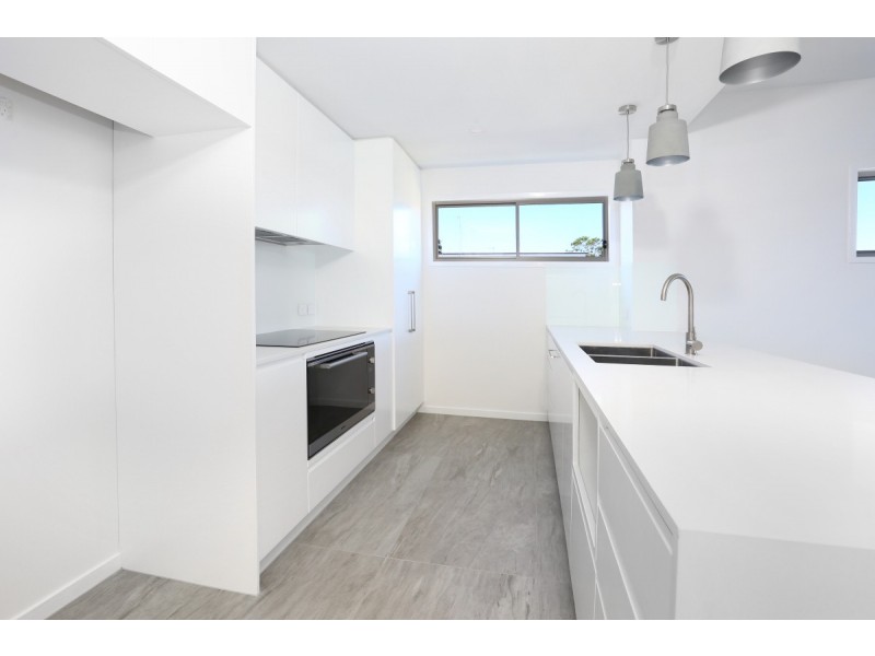 248 Benowa Road, Benowa QLD 4217