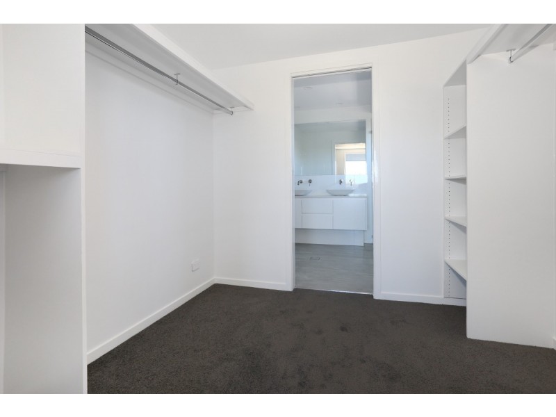 248 Benowa Road, Benowa QLD 4217