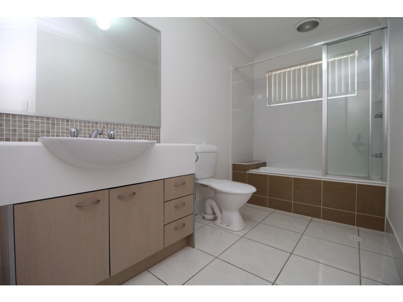 21/350 Leitchs Rd, Brendale QLD 4500