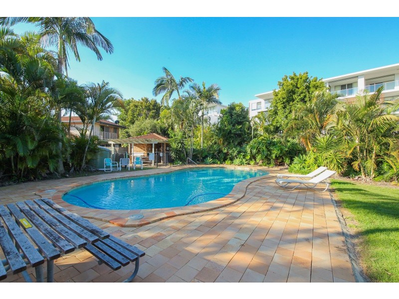 8/11 Waterford Court, Bundall QLD 4217