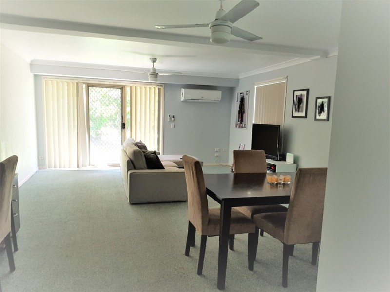 8/11 Waterford Court, Bundall QLD 4217