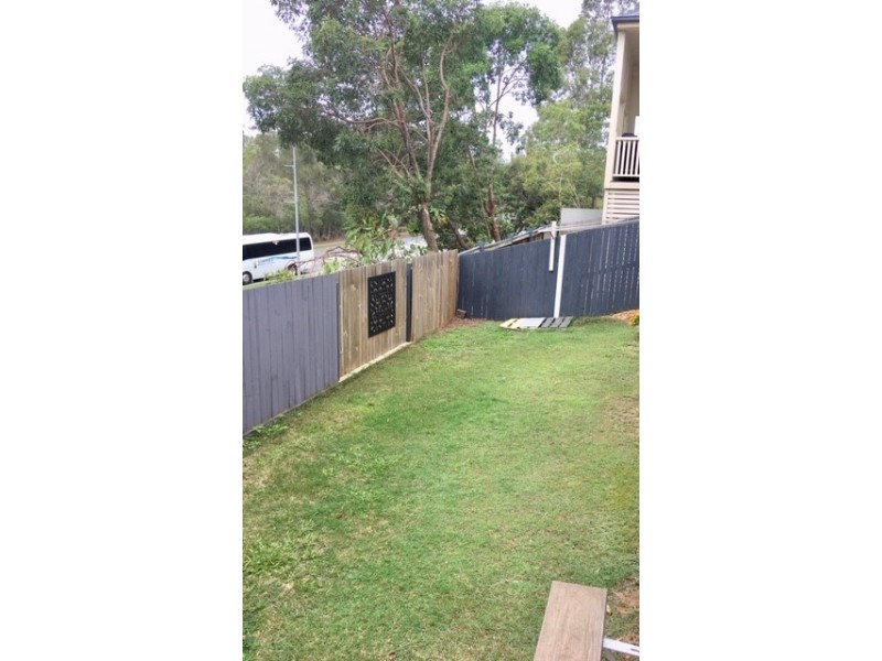 35 Emerald Cres, Springfield Lakes QLD 4300