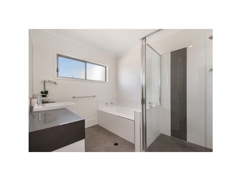 10 / 46 Regatta Blvd, Birtinya QLD 4575