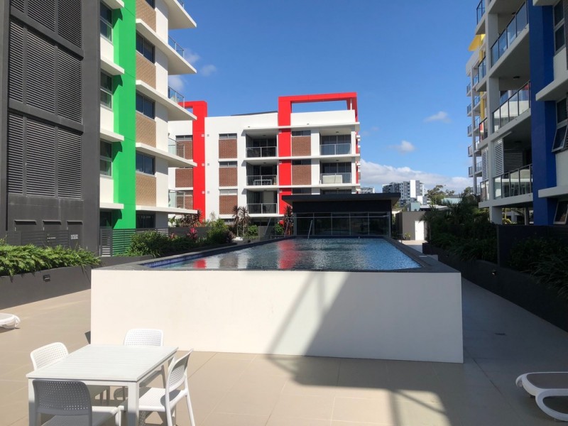 445/33 Lakefront Crescent, Varsity Lakes QLD 4227
