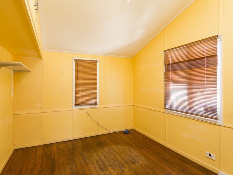 172 Scarborough Street, Southport QLD 4215