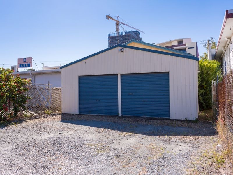 172 Scarborough Street, Southport QLD 4215