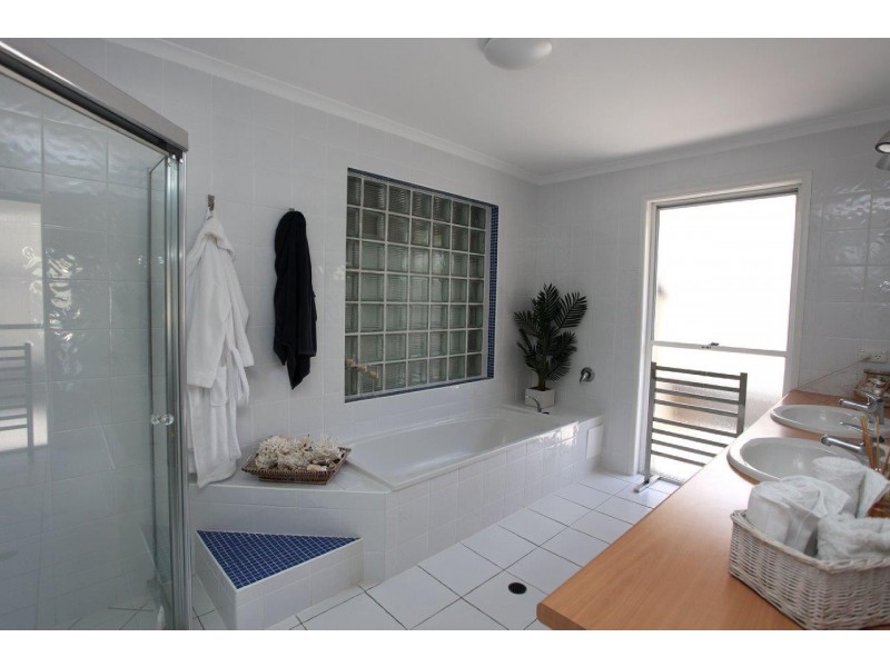 26 Cypress Court, Minyama QLD 4575