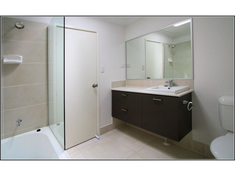2/27 Tequesta Drive, Beaudesert QLD 4285