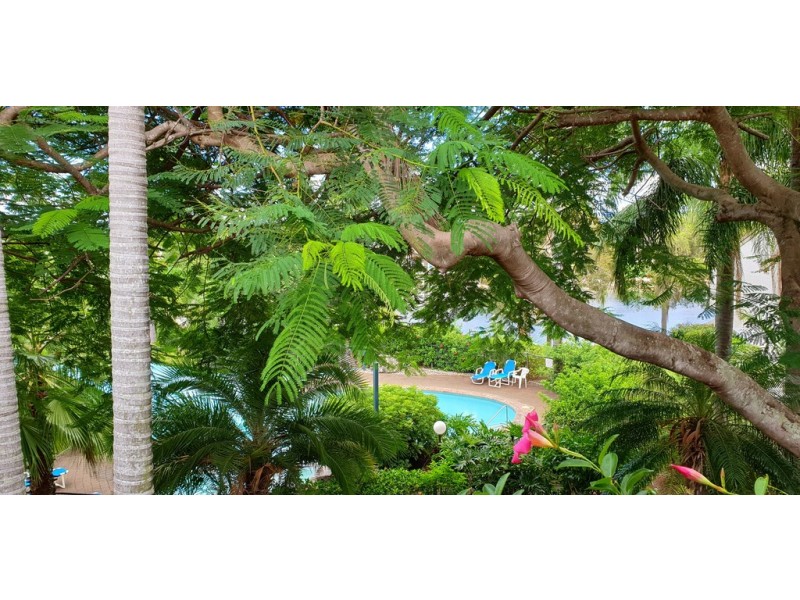 111 Markeri Street, Mermaid Waters QLD 4218