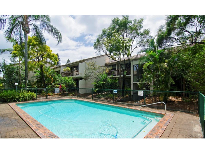 111 Markeri Street, Mermaid Waters QLD 4218