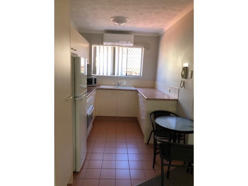 4 Adori, Chevron Island QLD 4217