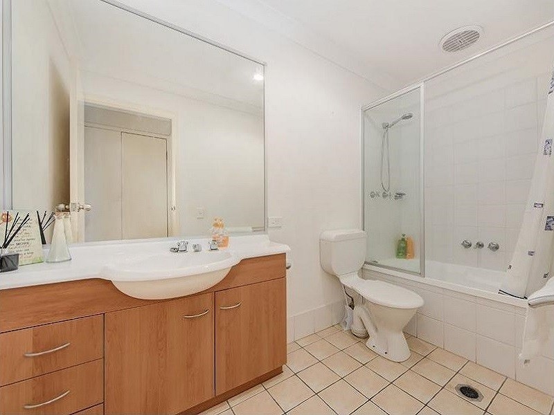 AOO/590 PINE RIDGE ROAD, Coombabah QLD 4216