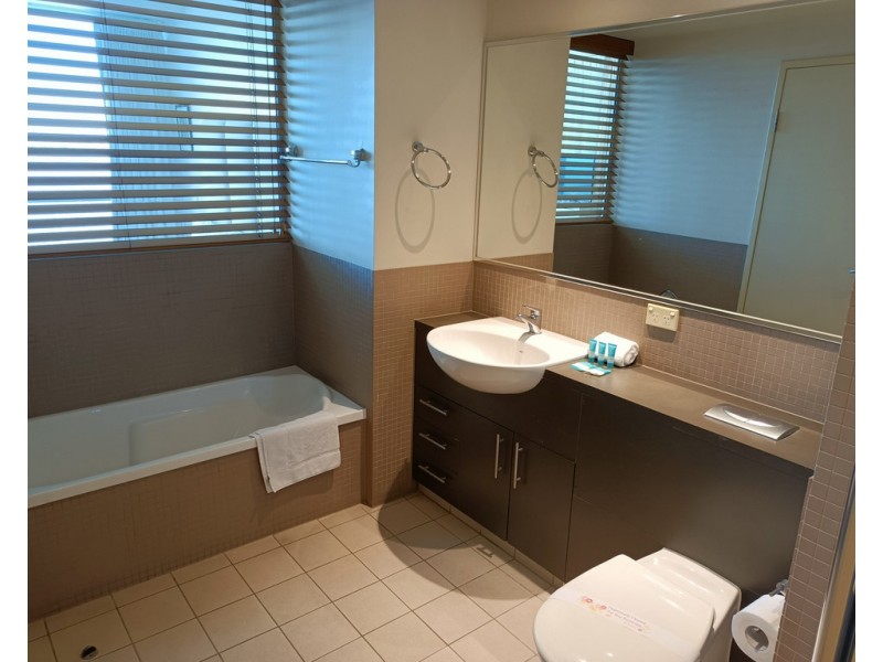 612/360 Marine Parade, Labrador QLD 4215