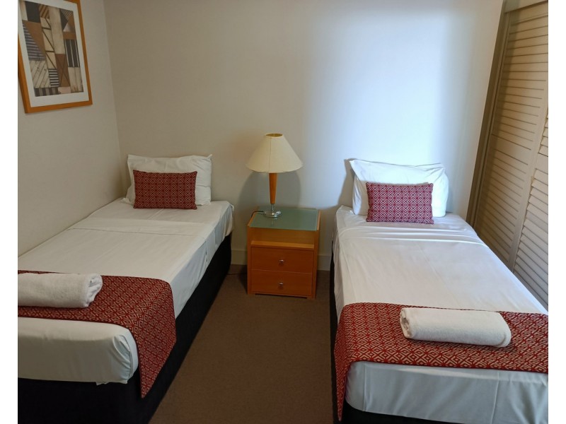 612/360 Marine Parade, Labrador QLD 4215