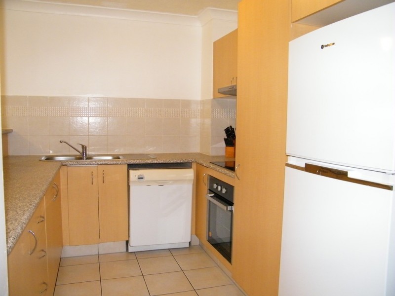 8 437 golden four drive, Tugun QLD 4224