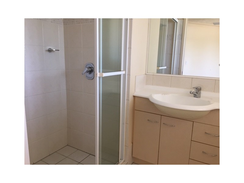 8 437 golden four drive, Tugun QLD 4224